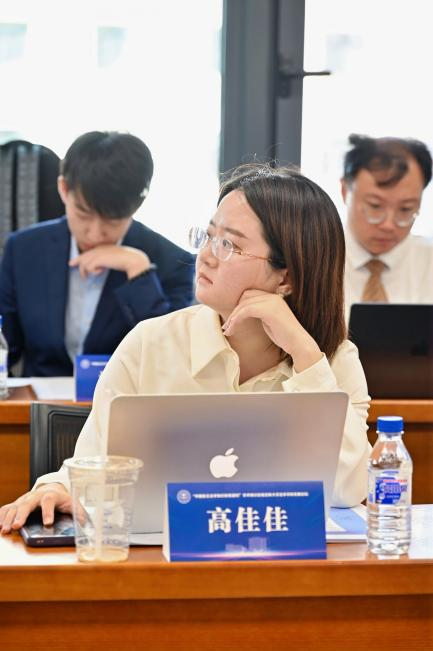 成人在线