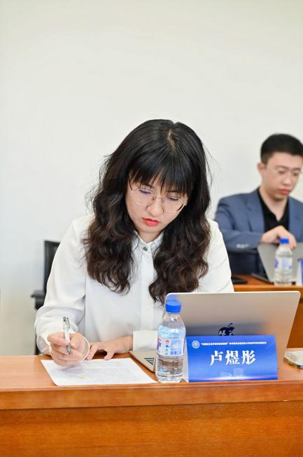 成人在线