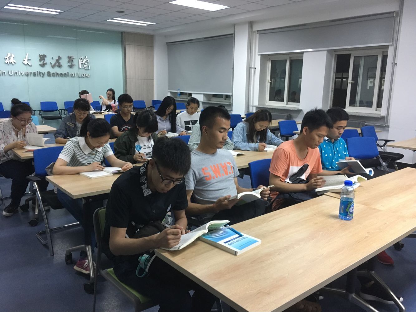成人在线